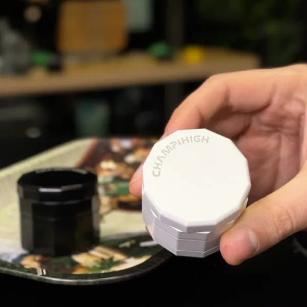 Grinder Magnético 4 Partes - Champ High