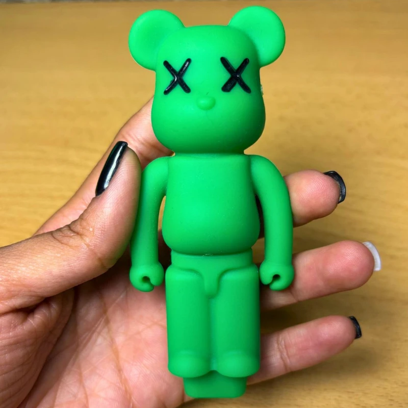 Pipe de Silicone - Bearbricks Mama Kana